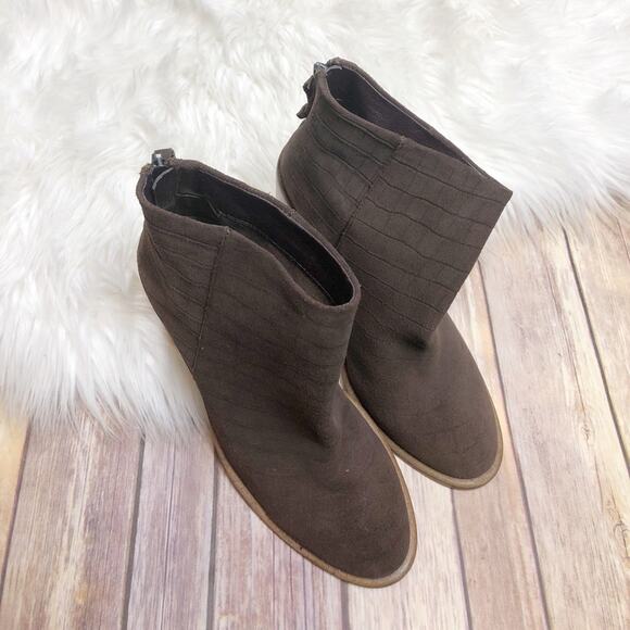 Kelsi Dagger Women's Huron Brown Suede Ankle Booties Size 9.5 NEW - Picture 2 of 5